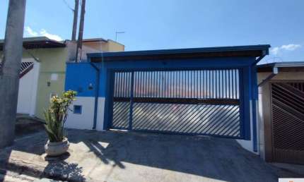 Casa para locação na Vila Nova em Salto-SP: 2 quartos, 1 sala, 1 banheiro, 2 vagas de garagem, 120,00m² de área.