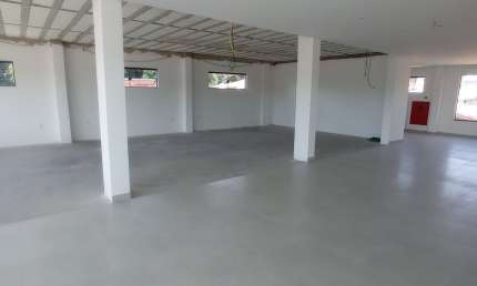 Lindo prédio comercial novo para locação centro da cidade
