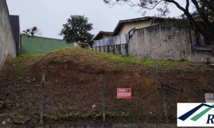 Terreno próximo ao centro comercial do Riacho Grande.
