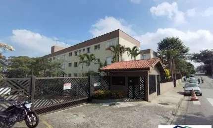 Apartamento no Condomínio Indiano, Bairro Demarchi.