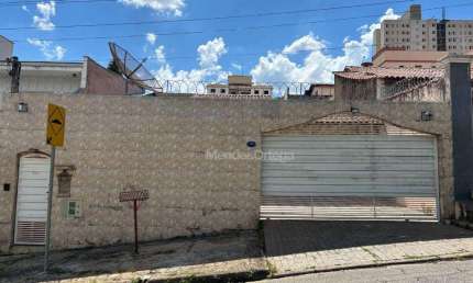 Casa com 3 dormitórios à venda, 174 m² por R$ 700.000,00 - Jardim Refúgio - Sorocaba/SP