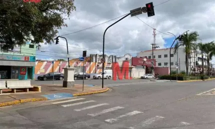Terreno à venda, 2686 m² por R$ 4.834.800,00 - Centro - Salto de Pirapora/SP