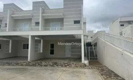Casa com 3 dormitórios à venda, 118 m² por R$ 730.000,00 - Jardim Simus - Sorocaba/SP