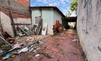 Casa com 2 dormitórios à venda, 199 m² por R$ 250.000,00 - Além Ponte - Sorocaba/SP