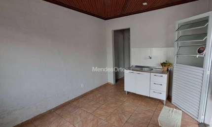 Casa com 1 dormitório para alugar, 30 m² por R$ 1.160,00/mês - Alem Ponte - Sorocaba/SP