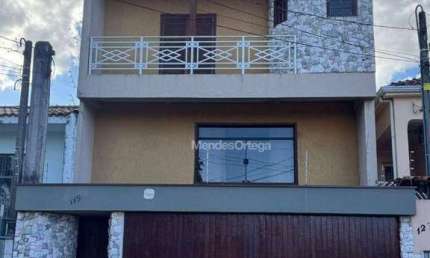 Casa/Sobrado com 3 quartos para alugar, 219 m² por R$ 4.334/mês - Vila Santa Rita - Sorocaba/SP