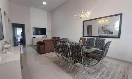 Belíssima Casa Térrea com 3 quartos à venda, 200 m² por R$ 670.000 - Condomínio Horto Florestal - Sorocaba/SP