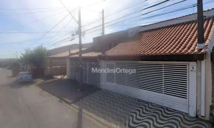Venda - Casa 3 Quartos sendo 1 Suíte - Jardim Leocádia