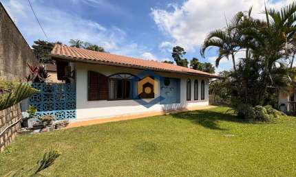 Casa plana averbada a venda no bairro Petrópolis em Joinville/SC