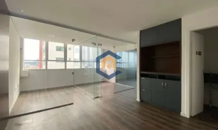 Excelente sala comercial com 75,36m² a venda no Centro de Joinville/SC