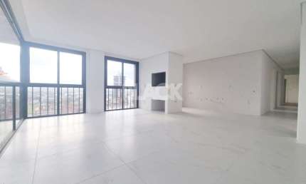 Apartamento novo com 03 quartos na Praia Grande em Torres RS