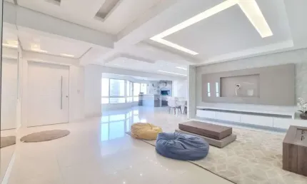 Apartamento com 4 suítes na Praia Grande em Torres RS