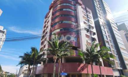 Apartamento com 3 suítes na Praia Grande em Torres RS
