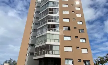 Apartamento com 3 Suítes a poucos passos do mar em Torres RS