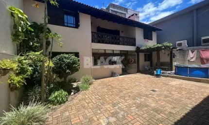 Casa Residencial com 10 quartos no Bairro Centro em Torres RS