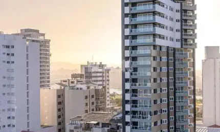 Apartamento 2 dormitórios novo e com vista para o mar em torres rs