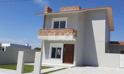 Sobrado a venda no Passo de Torres SC no Bairro Bella Torres