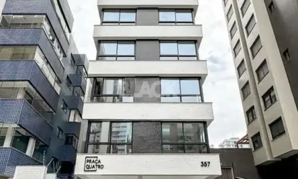 Apartamento com 2 suítes próximo a quatro praças em torres rs