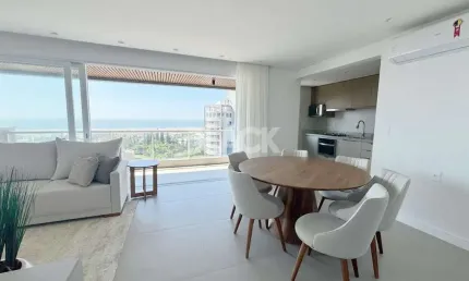Apartamento com 2 suítes mobiliado com vista para o mar em torres rs