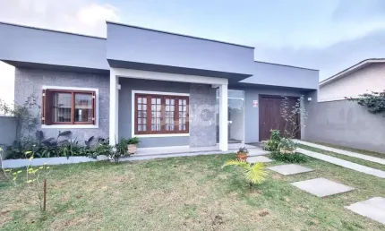 Casa com 3 quartos à venda na Rua Jorge Estevão Daitx, 105, Morada das Palmeiras, Torres