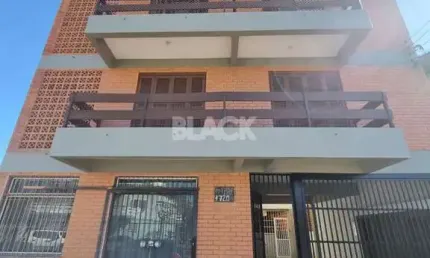 Apartamento 2 dormitórios com sacadas no centro em torres rs