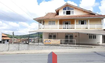 Casa com 5 quartos à venda na Rua Universidade, 473, Boehmerwald, Joinville