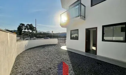 Casa com 3 quartos à venda na Rua Alice Boehm Baumer, 20, Vila Nova, Joinville