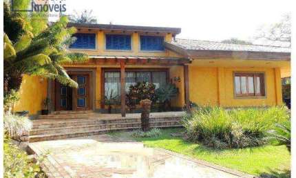 Granja Viana – Oportunidade Única! Casa c/ 5 dormitórios sendo todos suítes e ampla área gourmet c/ lazer - Cotia/SP.