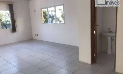 GRANJA VIANA - JD.DA GLÕRIA - Sala 30m² com armários para alugar