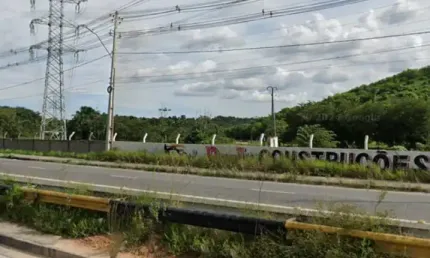 Terreno à venda na Av Das Torres, Lago Azul, Manaus