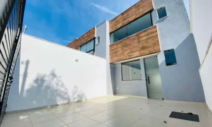 Casa com 3 quartos à venda na Santa Rosa, Belo Horizonte  por R$ 768.900