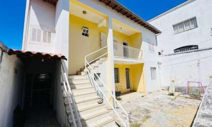 Casa com 5 quartos à venda em Copacabana, Belo Horizonte  por R$ 780.000