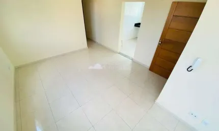 Apartamento com 3 quartos à venda no Heliópolis, Belo Horizonte  por R$ 470.000