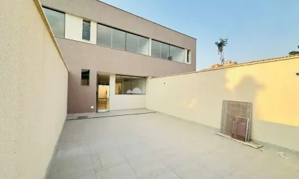 Casa com 3 quartos à venda na Santa Branca, Belo Horizonte  por R$ 719.000