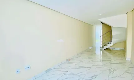 Casa com 2 quartos à venda na Mantiqueira, Belo Horizonte  por R$ 400.000