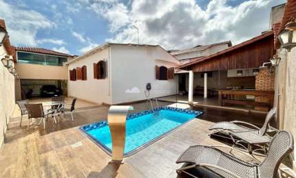 Casa com 4 quartos à venda em Itapoã, Belo Horizonte  por R$ 1.350.000