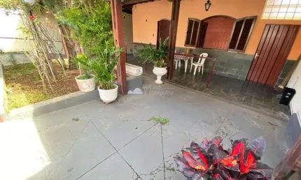 Casa com 3 quartos à venda na Santa Amélia, Belo Horizonte  por R$ 540.000