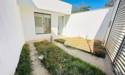Casa com 2 quartos à venda no Belo Vale, São José da Lapa  por R$ 290.000