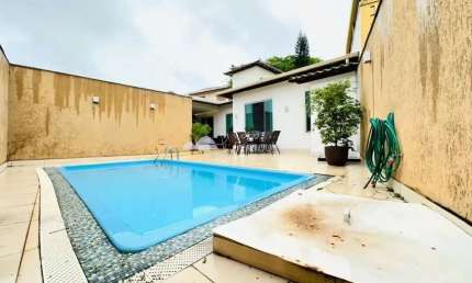 Casa com 3 quartos à venda na Santa Amélia, Belo Horizonte  por R$ 1.450.000