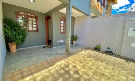 Casa com 3 quartos à venda na Santa Amélia, Belo Horizonte  por R$ 600.000