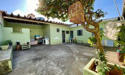 Casa com 3 quartos à venda na Santa Branca, Belo Horizonte  por R$ 750.000