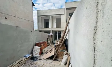 Casa com 2 quartos à venda no Jardim Leblon, Belo Horizonte  por R$ 390.000
