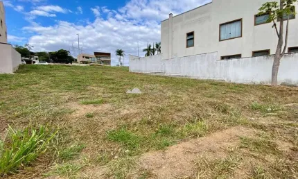 Terreno à venda no Alphaville, Vespasiano  por R$ 610.000