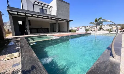 Casa em condomínio fechado com 4 quartos à venda em Gran Royalle, Lagoa Santa  por R$ 2.100.000
