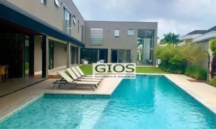 Casa à venda no residencial Tamboré 03 - Santana de Parnaíba - 1.165m de área construída - mobiliada - 10 vagas de garagem