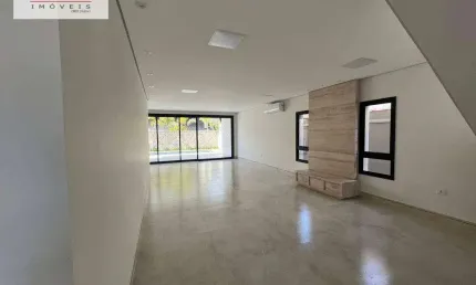 Casa à venda em Alphaville - Residencial 04 - Totalmente nova - 04 suítes - decorada