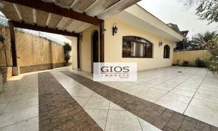 Casa térrea com 02 dormitórios e 03 vagas à venda na Vila Santa Maria - SP - Zona Norte