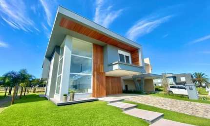 Casa em condomínio fechado com 6 quartos à venda no Parque Antártica, Capão da Canoa , 400 m2 por R$ 4.100.000