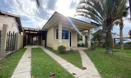 Casa com 3 quartos à venda no Atlântida Sul (Distrito), Osório  por R$ 660.000