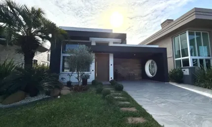 Casa em condomínio fechado com 4 quartos à venda no Centro, Xangri-Lá 